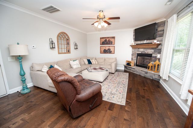 304 Grayson Drive, Moore, SC 29369