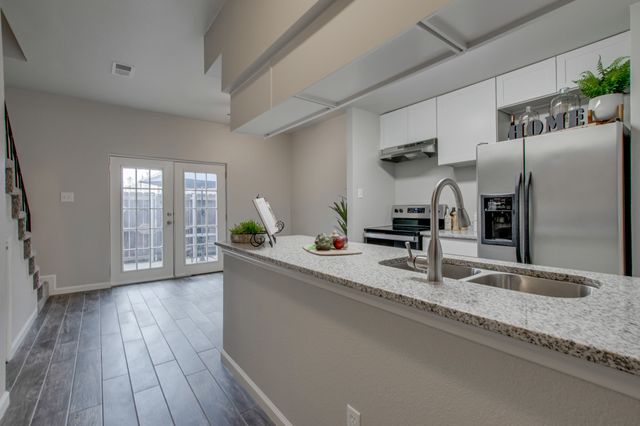 224 Samuel Boulevard 5, Coppell, TX 75019