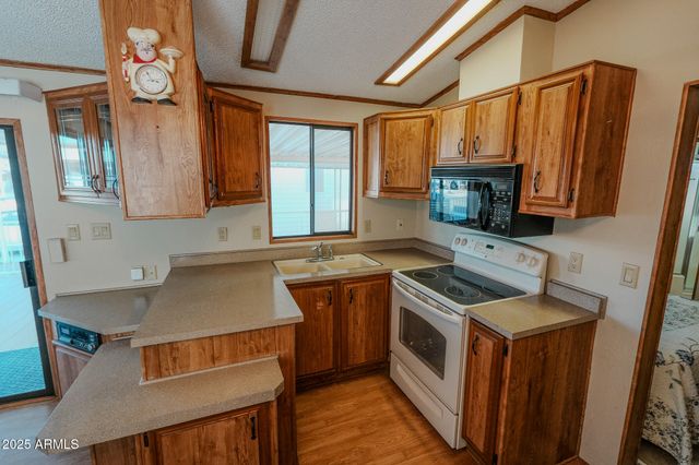 17200 W BELL Road 422, Surprise, AZ 85374