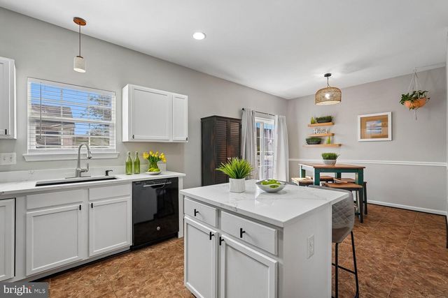 533 TULIPTREE SQ NE, Leesburg, VA 20176