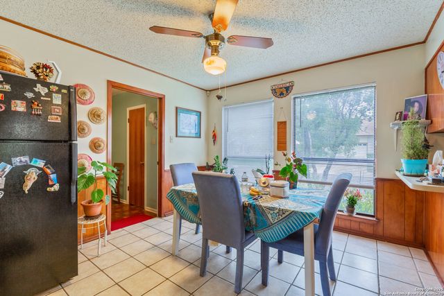 8902 Hetherington, San Antonio, TX 78240