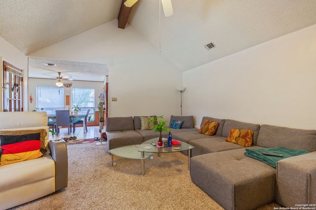 8902 Hetherington, San Antonio, TX 78240