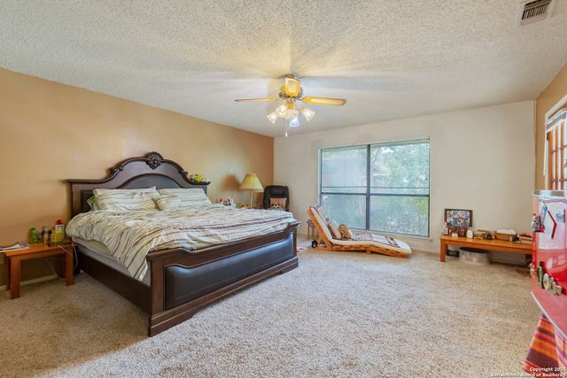 8902 Hetherington, San Antonio, TX 78240