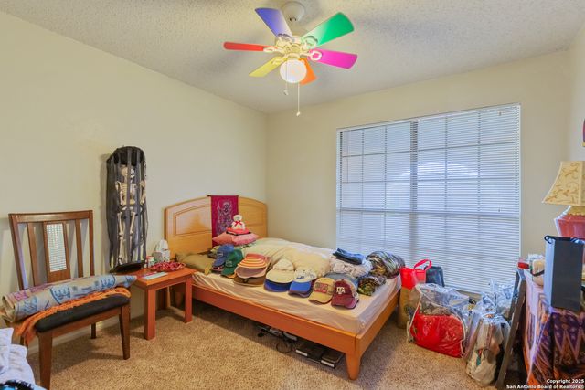 8902 Hetherington, San Antonio, TX 78240