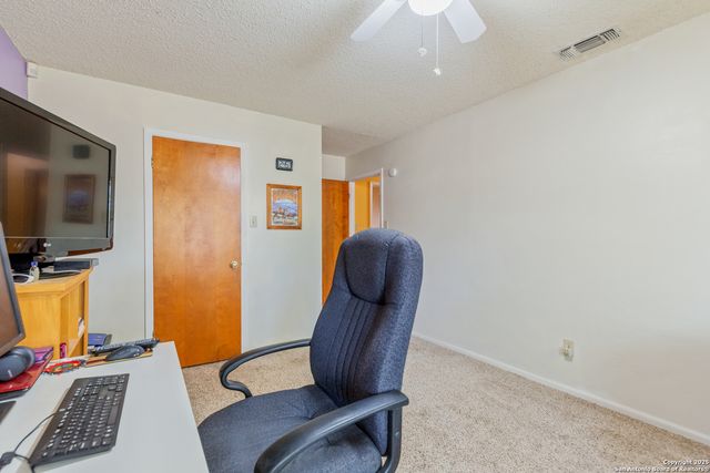 8902 Hetherington, San Antonio, TX 78240