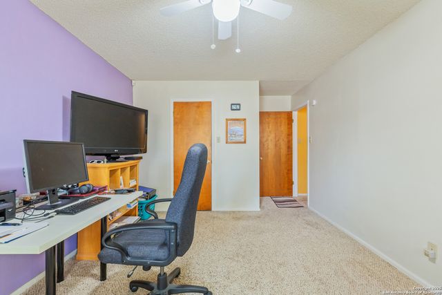 8902 Hetherington, San Antonio, TX 78240
