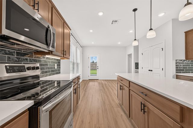 10726 Sky Creek Lane, Beasley, TX 77417