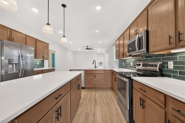 10726 Sky Creek Lane, Beasley, TX 77417