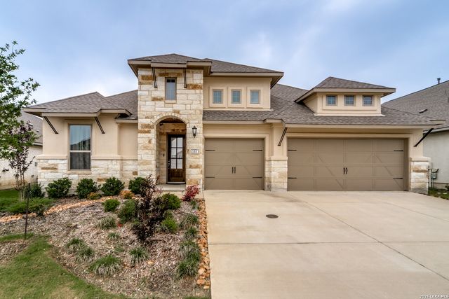 107 Valencia, Boerne, TX 78006