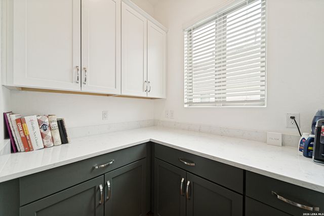 107 Valencia, Boerne, TX 78006