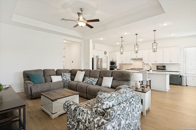 107 Valencia, Boerne, TX 78006