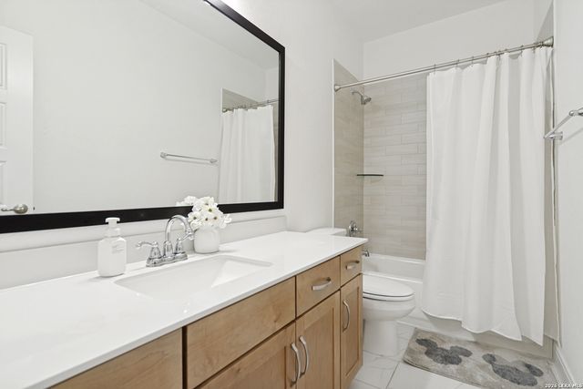 107 Valencia, Boerne, TX 78006
