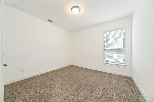 107 Valencia, Boerne, TX 78006