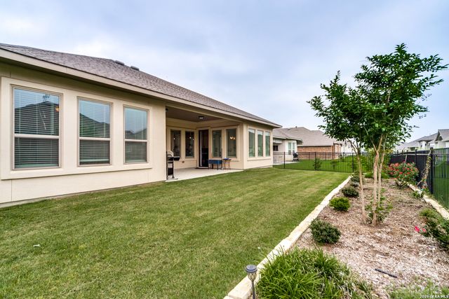 107 Valencia, Boerne, TX 78006