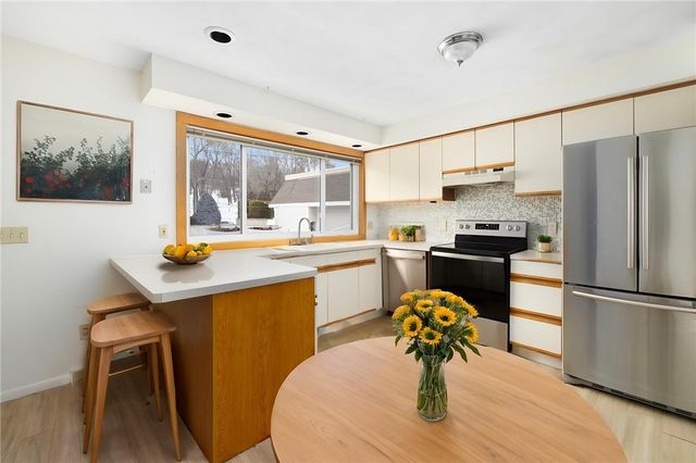 4158 Post Road 9, Warwick, RI 02818