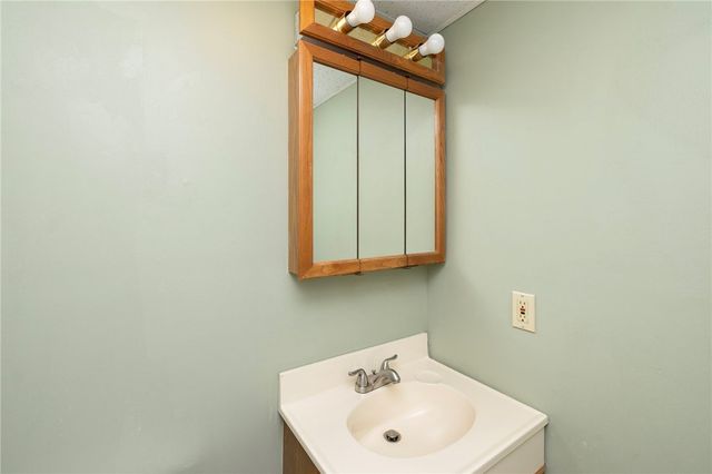 4158 Post Road 9, Warwick, RI 02818