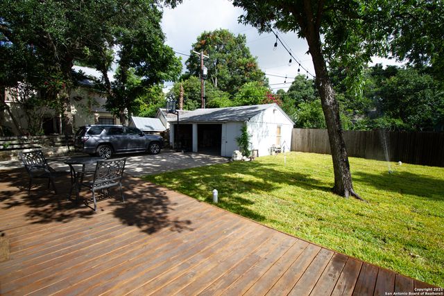 245 CALUMET PL, San Antonio, TX 78209