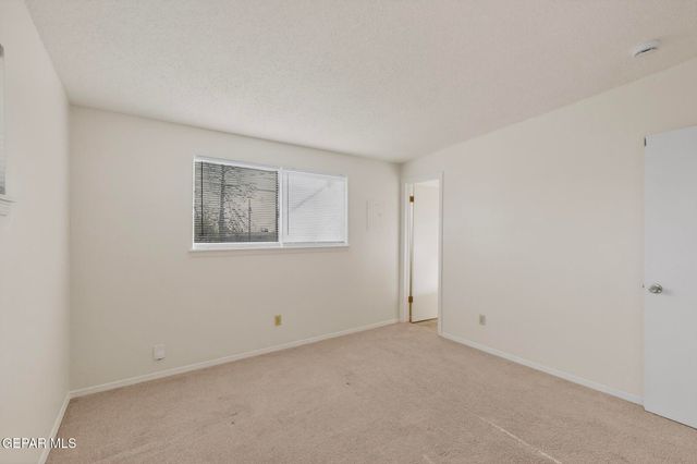 10370 KELLOGG Street, El Paso, TX 79924