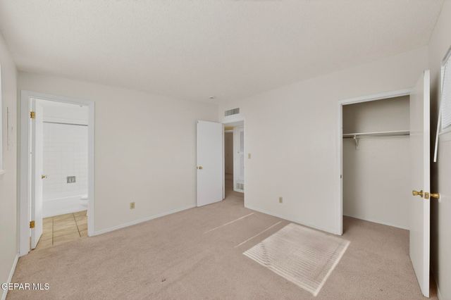 10370 KELLOGG Street, El Paso, TX 79924