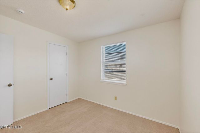 10370 KELLOGG Street, El Paso, TX 79924