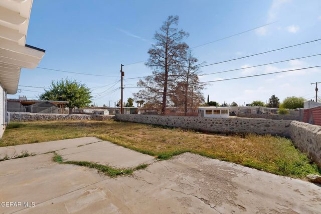 10370 KELLOGG Street, El Paso, TX 79924