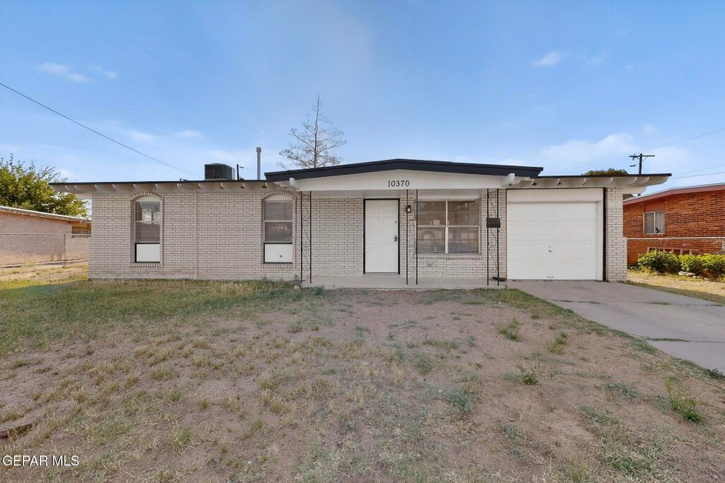 10370 KELLOGG Street, El Paso, TX 79924
