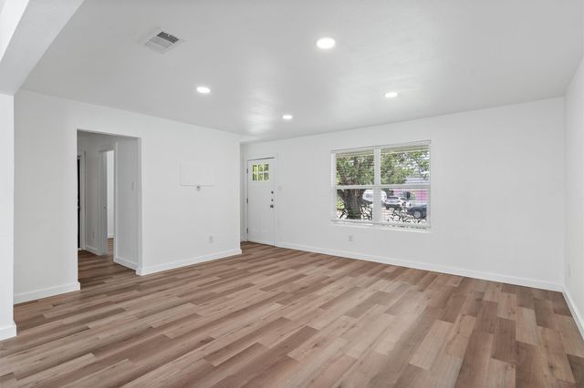 3307 Oak Aly, Austin, TX 78745