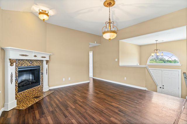 1007 Clinton Court, Alexander, AR 72002
