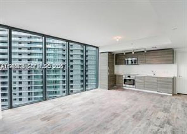 650 NE 32nd St 4108, Miami, FL 33137