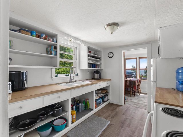 987 S LAKE MICHIGAN DRIVE, Sturgeon Bay, WI 54235