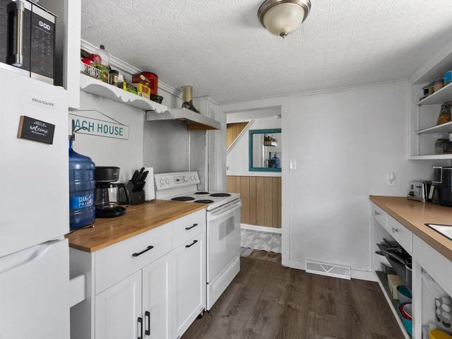 987 S LAKE MICHIGAN DRIVE, Sturgeon Bay, WI 54235