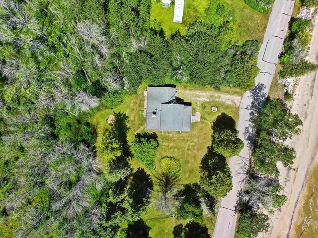 987 S LAKE MICHIGAN DRIVE, Sturgeon Bay, WI 54235