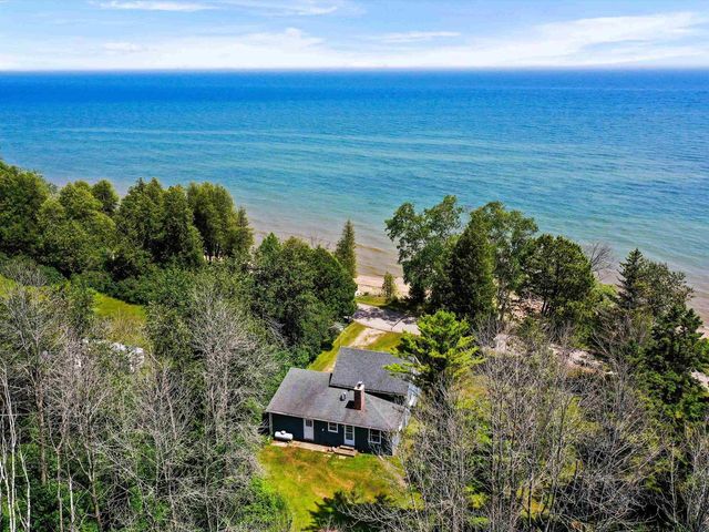 987 S LAKE MICHIGAN DRIVE, Sturgeon Bay, WI 54235
