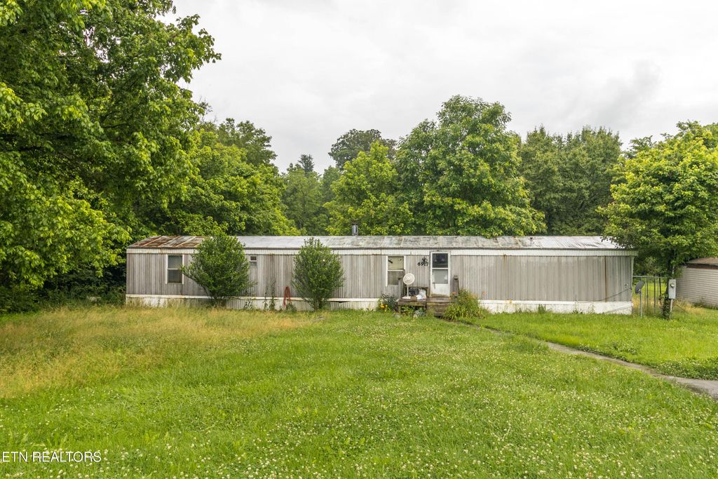 6917 Beeler Rd, Knoxville, TN 37918