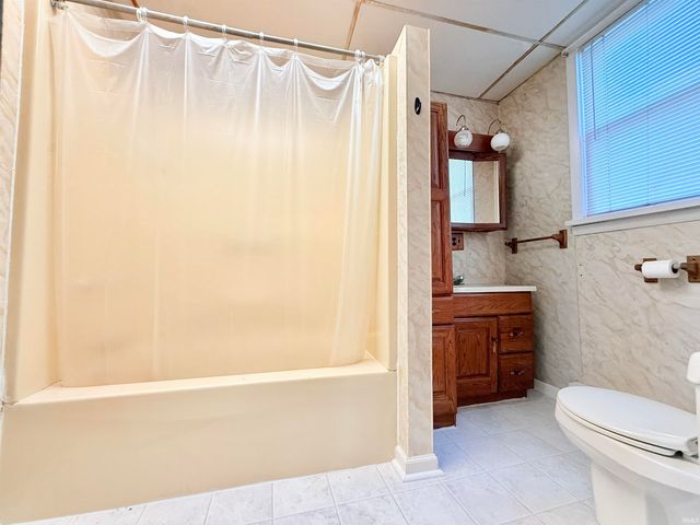 3748 S Race Street, Marion, IN 46953