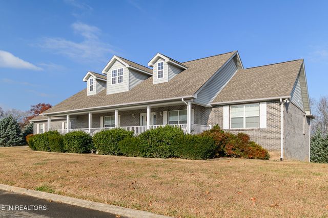 1220 Whaleys Overlook, Kodak, TN 37764