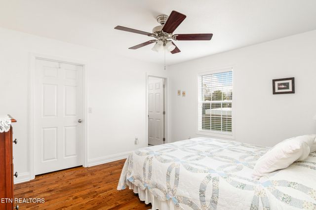 1220 Whaleys Overlook, Kodak, TN 37764