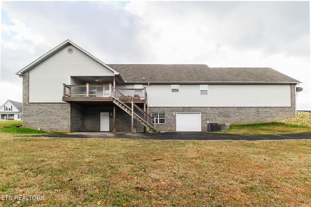 1220 Whaleys Overlook, Kodak, TN 37764