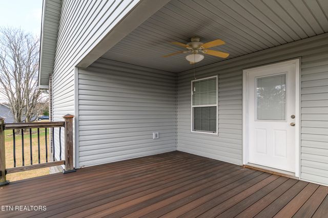 1220 Whaleys Overlook, Kodak, TN 37764