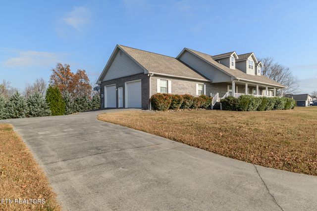 1220 Whaleys Overlook, Kodak, TN 37764