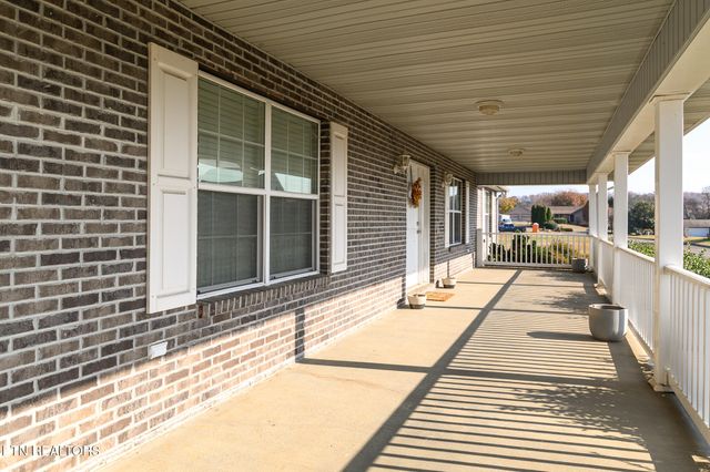 1220 Whaleys Overlook, Kodak, TN 37764