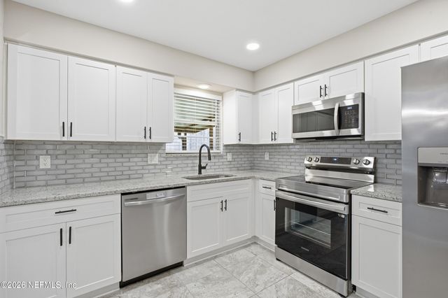 10620 HAMPTON Road, Jacksonville, FL 32257