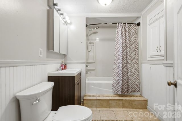 2670 N Olivers Road, Newton, NC 28658