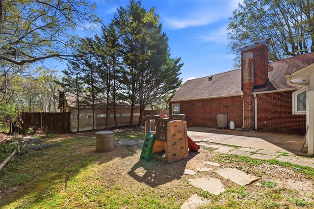 2670 N Olivers Road, Newton, NC 28658