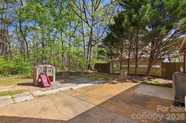 2670 N Olivers Road, Newton, NC 28658