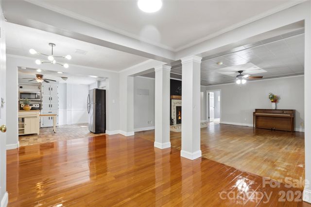 2670 N Olivers Road, Newton, NC 28658