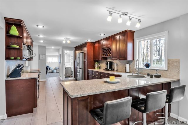 5755 Fisk Road, Pendleton, NY 14094