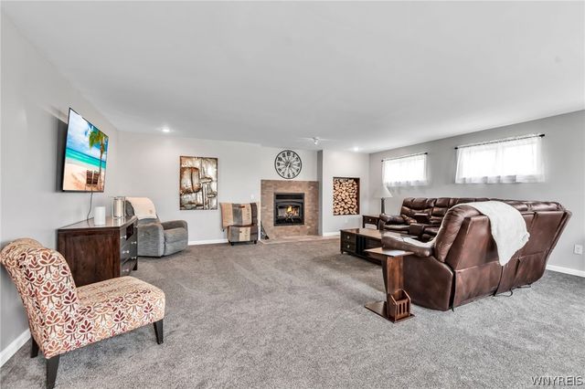 5755 Fisk Road, Pendleton, NY 14094