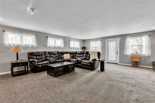 5755 Fisk Road, Pendleton, NY 14094