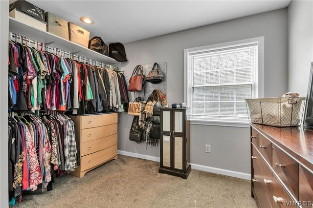 5755 Fisk Road, Pendleton, NY 14094